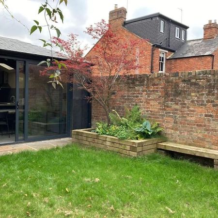 Pass The Keys Stunning, Brand New 3Br Home - Central Oxford Exterior photo