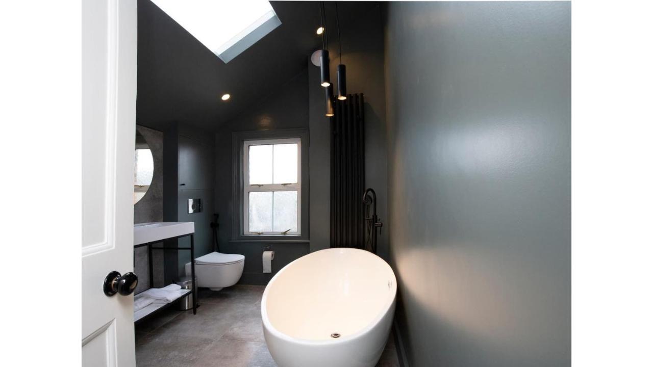 Pass The Keys Stunning, Brand New 3Br Home - Central Oxford Exterior photo