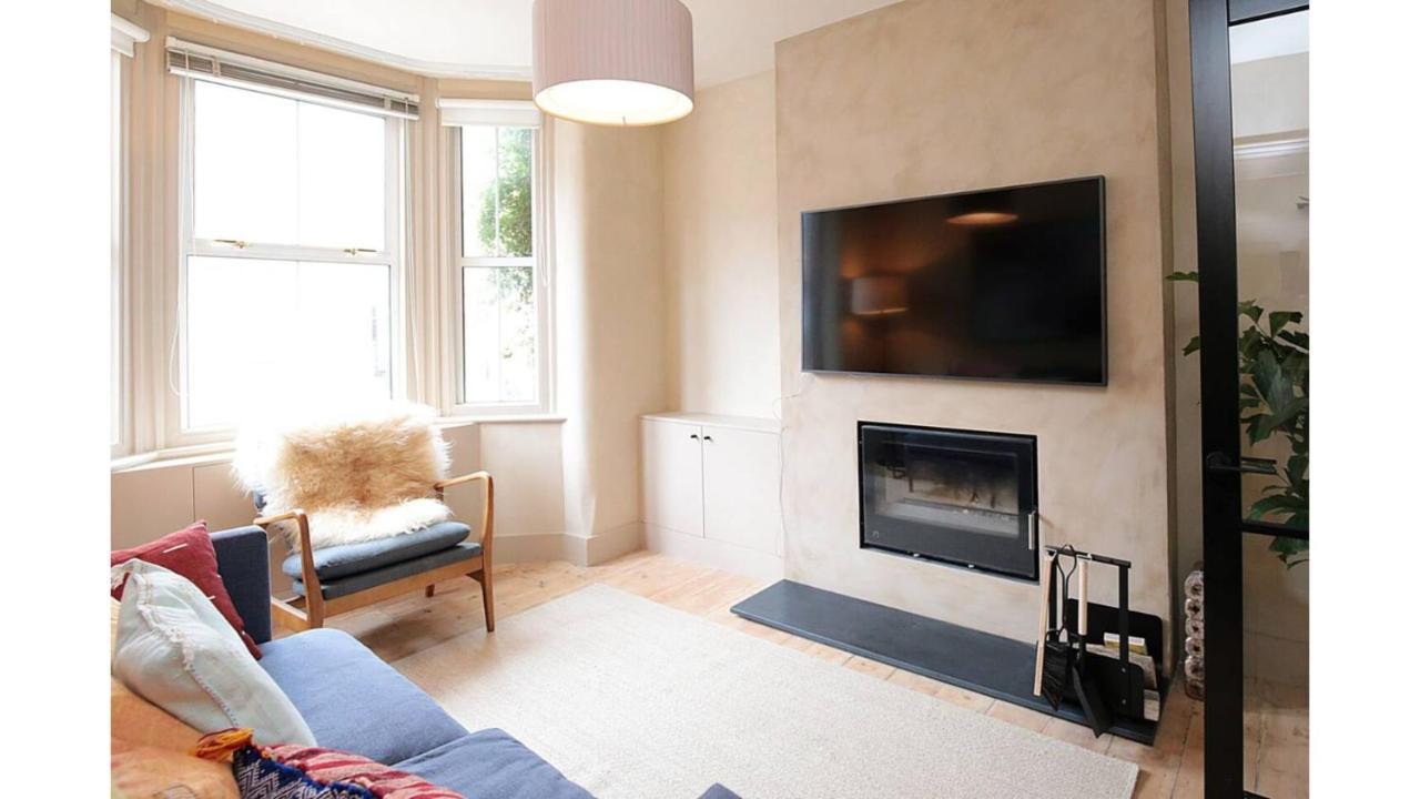Pass The Keys Stunning, Brand New 3Br Home - Central Oxford Exterior photo