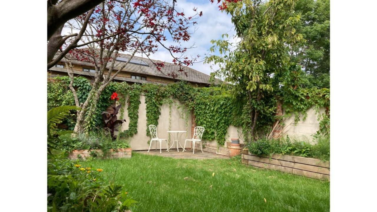 Pass The Keys Stunning, Brand New 3Br Home - Central Oxford Exterior photo